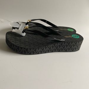 COPY - MICHAEL KORS Bedford MK Signature Black We…